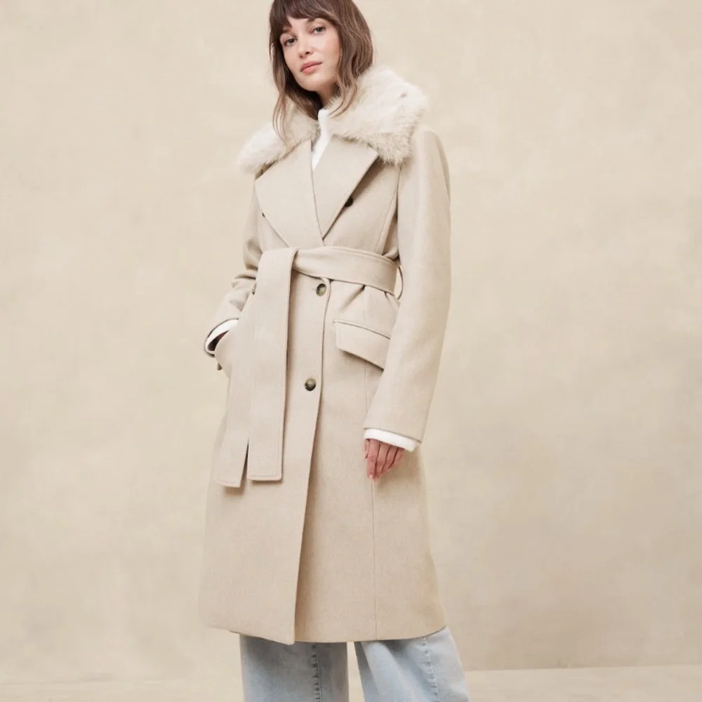 NWT XL Banana Republic Factory Cream Trench Coat with Fur Collar - Picture 2 of 5